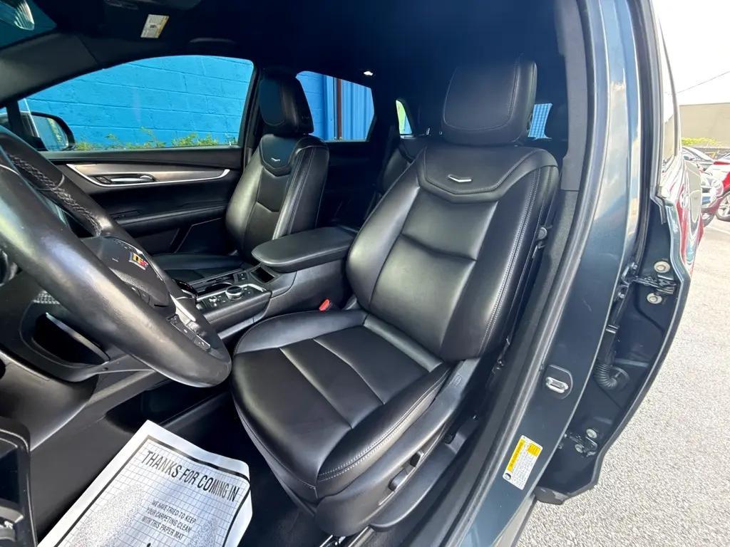 used 2021 Cadillac XT5 car, priced at $17,497