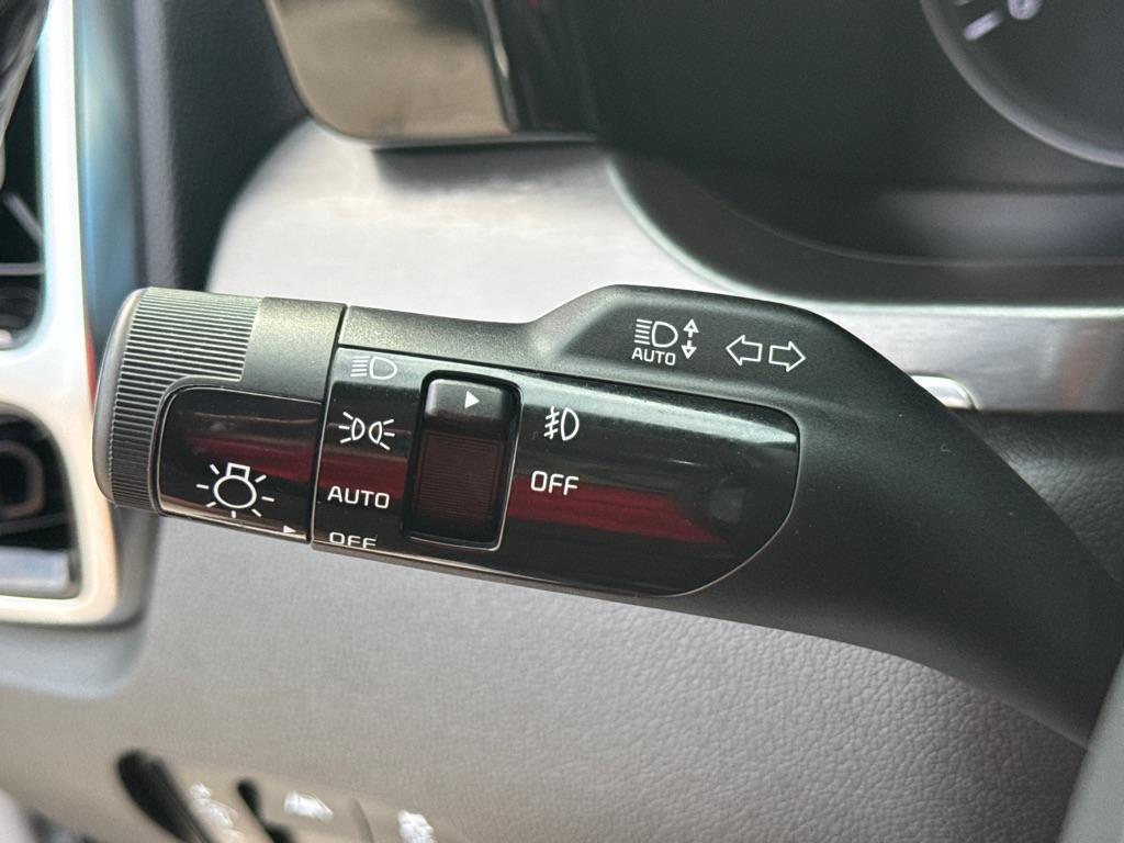 used 2022 Kia Sorento car, priced at $29,999