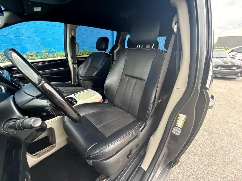 used 2019 Dodge Grand Caravan car, priced at $9,998