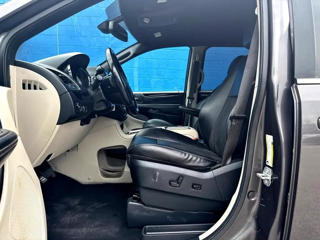 used 2019 Dodge Grand Caravan car, priced at $9,998