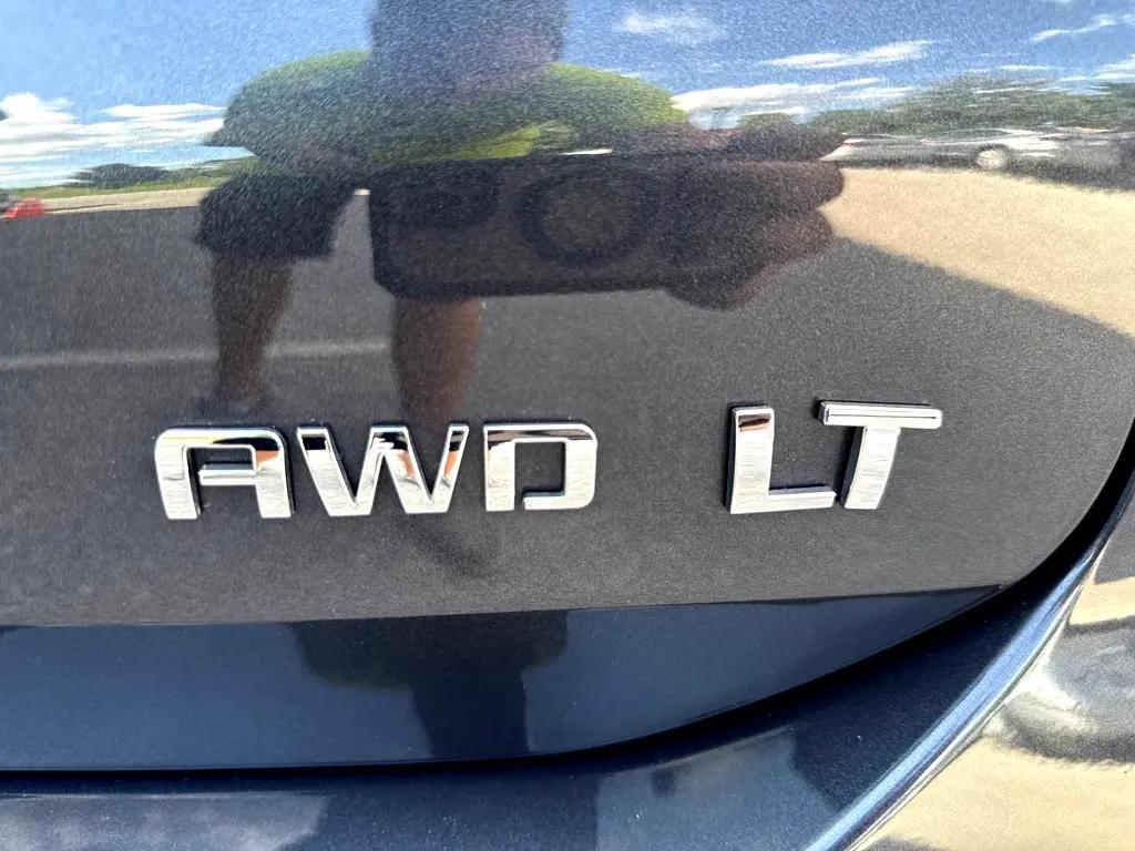 used 2022 Chevrolet Equinox car, priced at $22,299