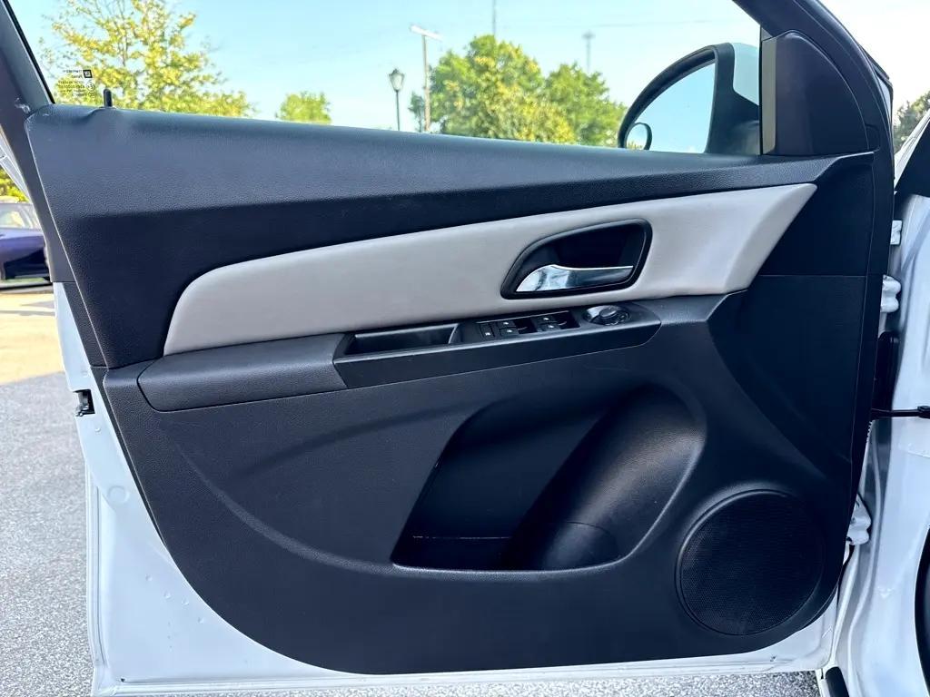 used 2014 Chevrolet Cruze car, priced at $7,749