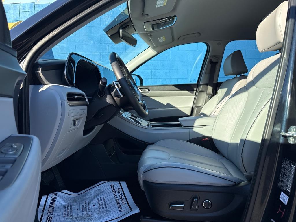 used 2024 Hyundai Palisade car, priced at $31,900