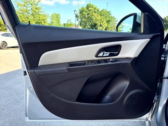 used 2014 Chevrolet Cruze car, priced at $6,999
