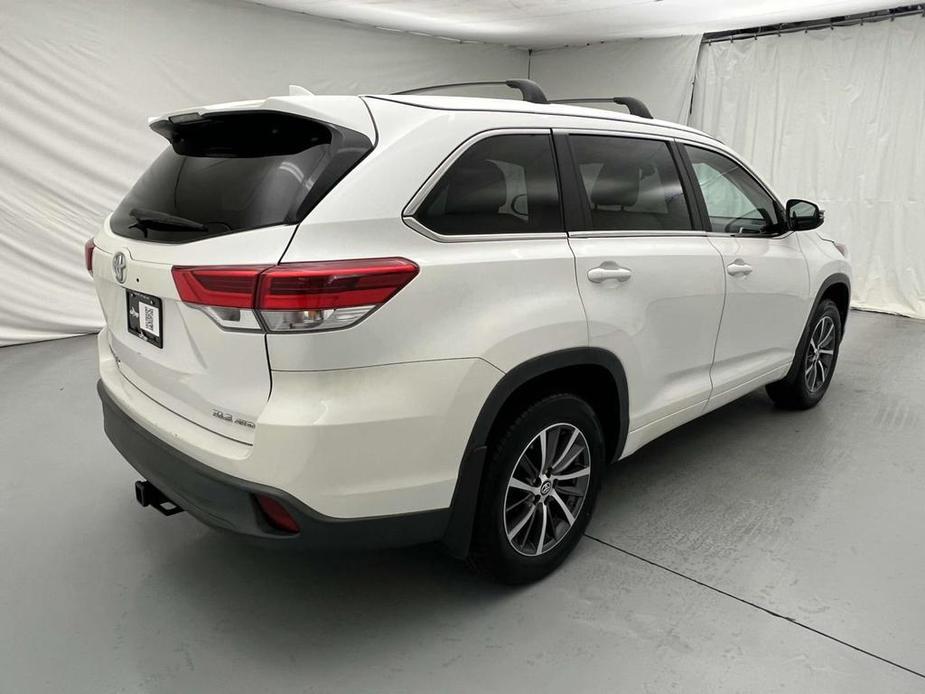 used 2017 Toyota Highlander car, priced at $23,479