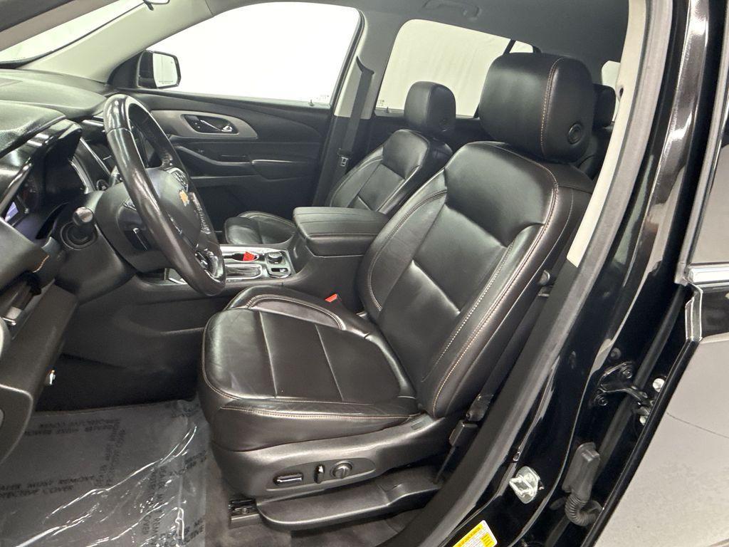 used 2020 Chevrolet Traverse car, priced at $23,648
