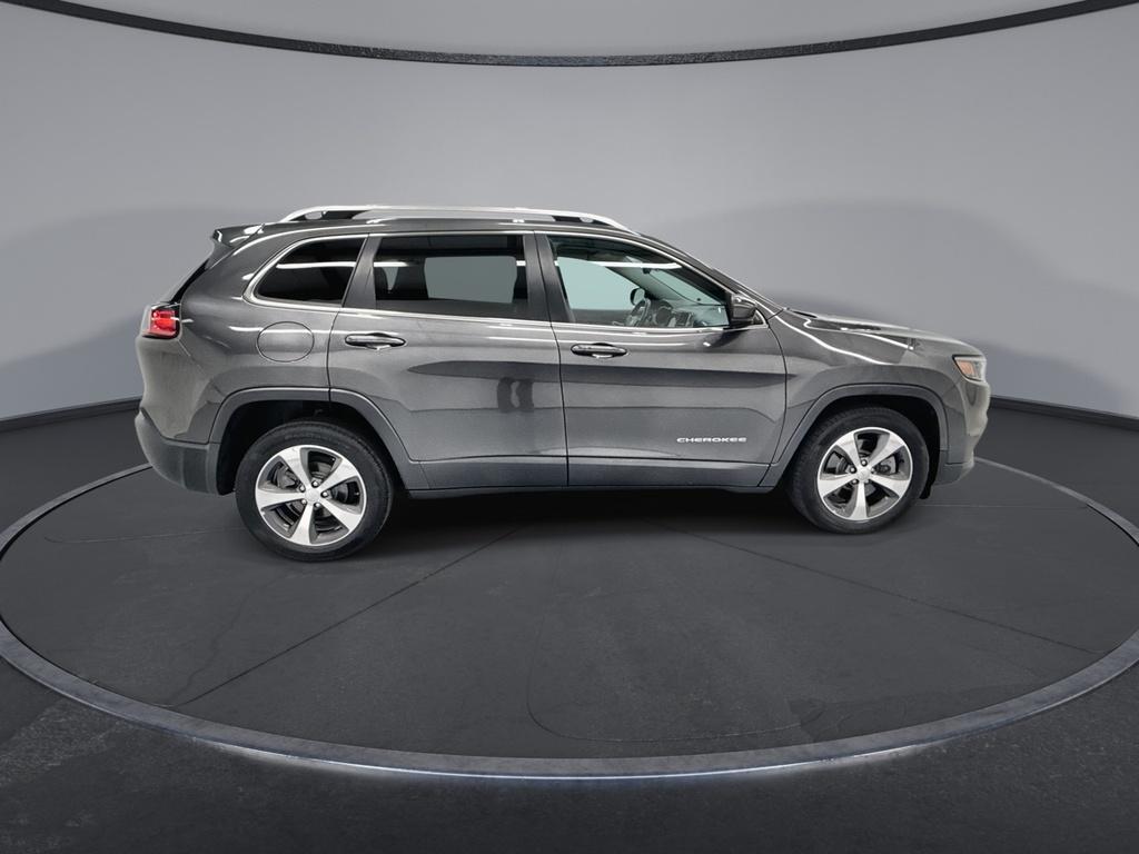used 2020 Jeep Cherokee car, priced at $16,306