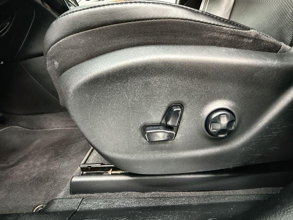 used 2020 Jeep Cherokee car, priced at $16,306