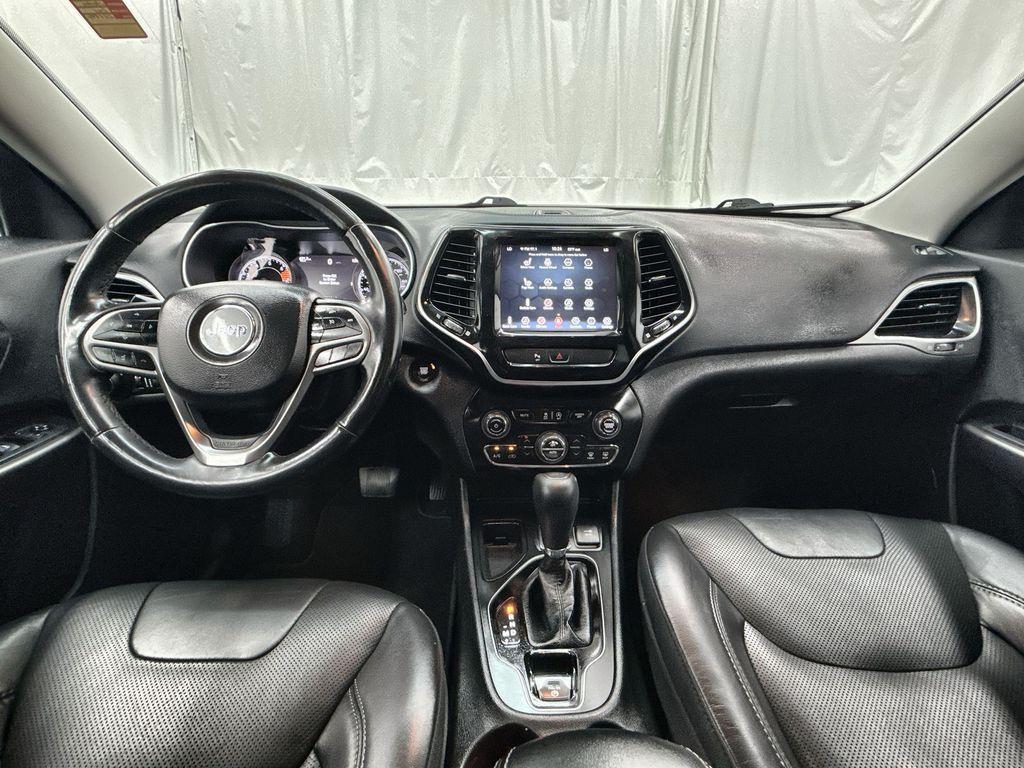used 2020 Jeep Cherokee car, priced at $16,306