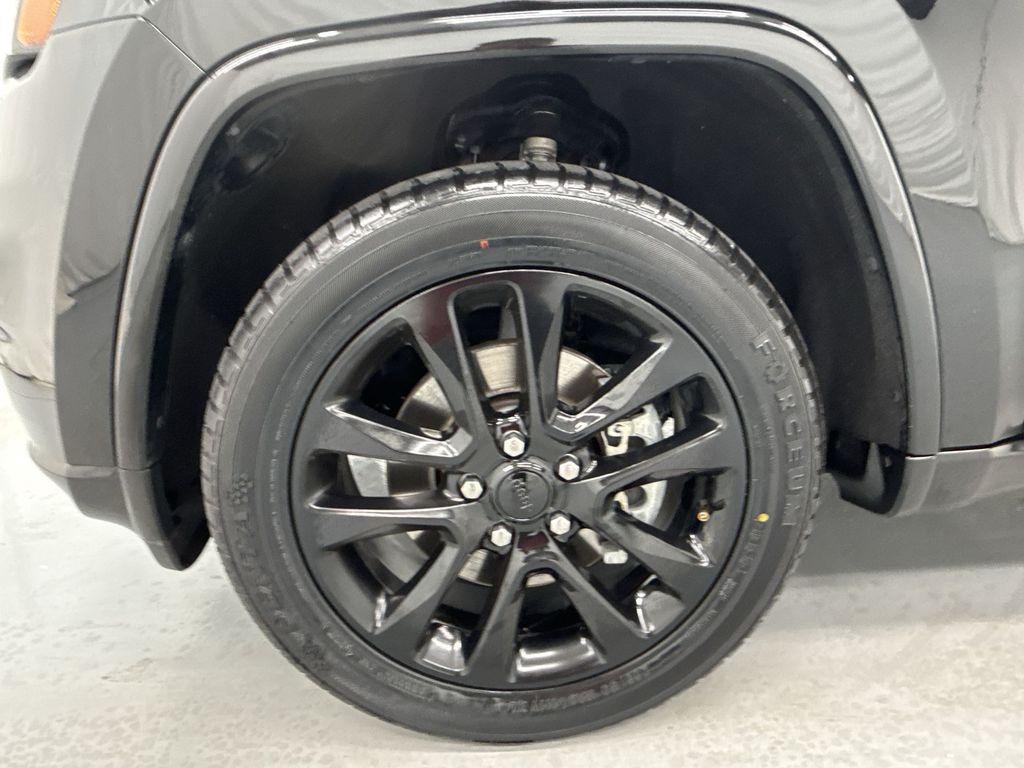 used 2022 Jeep Grand Cherokee WK car, priced at $28,699