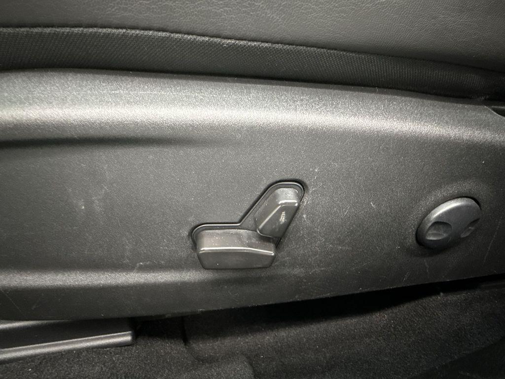 used 2022 Chrysler 300 car, priced at $30,097