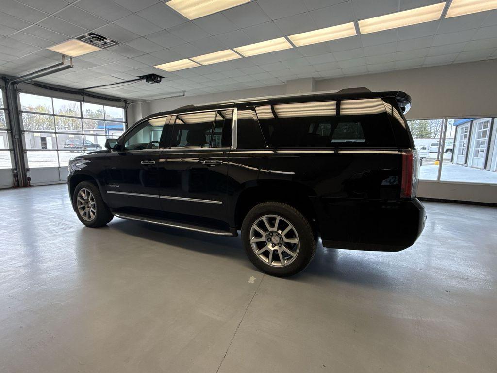used 2020 GMC Yukon XL car, priced at $40,463