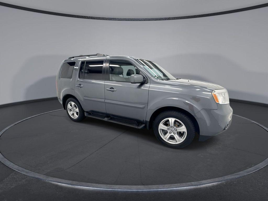 used 2013 Honda Pilot car, priced at $13,022