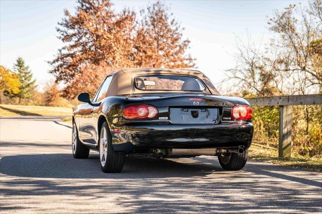 used 2001 Mazda MX-5 Miata car