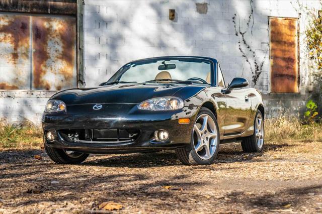 used 2001 Mazda MX-5 Miata car