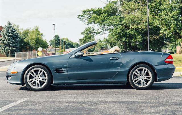 used 2007 Mercedes-Benz SL-Class car, priced at $22,995