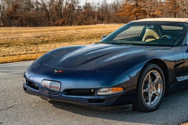 used 2001 Chevrolet Corvette car