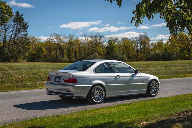 used 2001 BMW 330 car