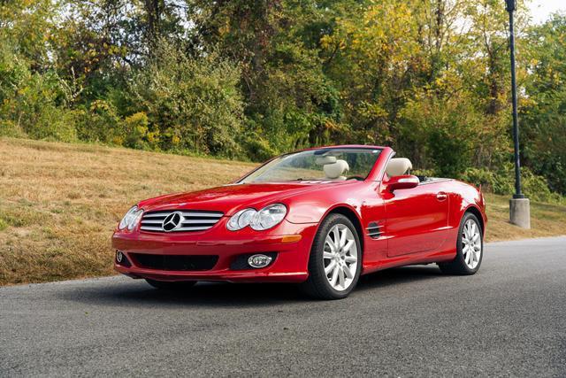 used 2007 Mercedes-Benz SL-Class car, priced at $29,995