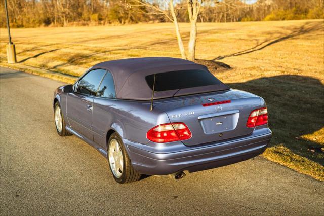 used 2000 Mercedes-Benz CLK-Class car