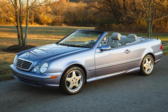 used 2000 Mercedes-Benz CLK-Class car