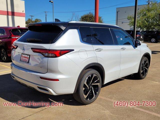 new 2024 Mitsubishi Outlander car, priced at $37,640