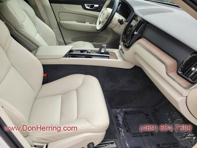 used 2022 Volvo XC60 car, priced at $22,888