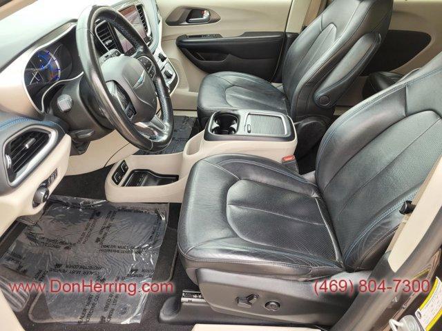 used 2021 Chrysler Pacifica Hybrid car, priced at $23,525