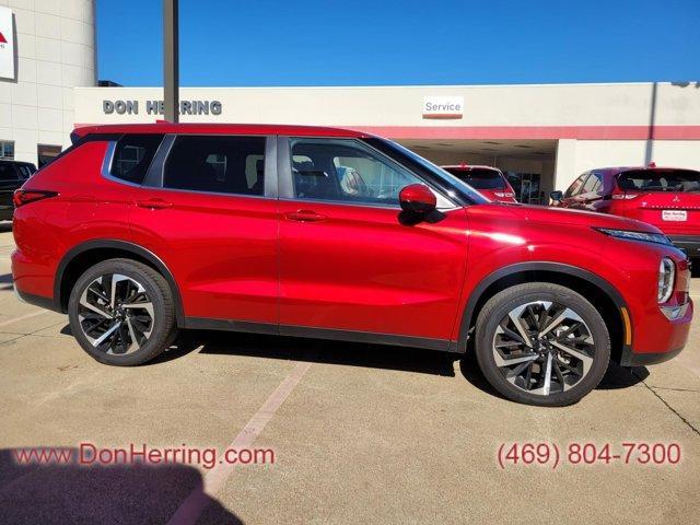 new 2024 Mitsubishi Outlander car, priced at $32,835