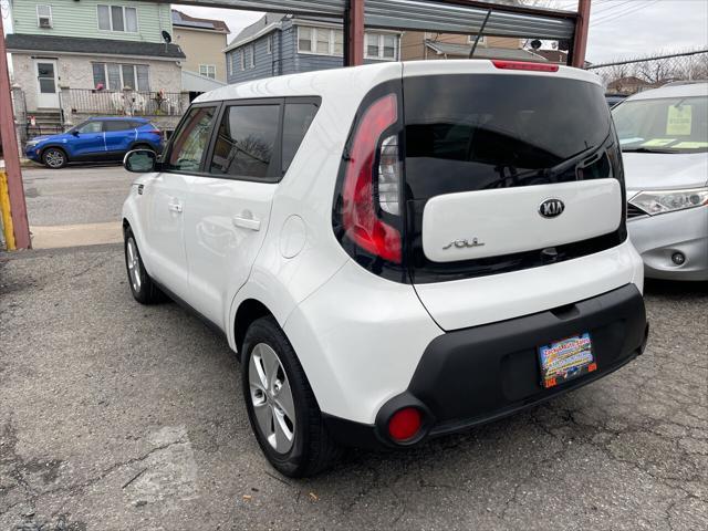 used 2015 Kia Soul car, priced at $9,800