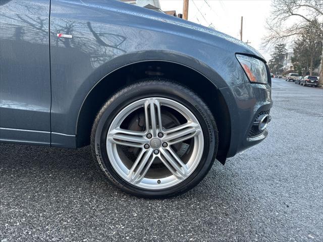 used 2011 Audi Q5 car, priced at $10,900