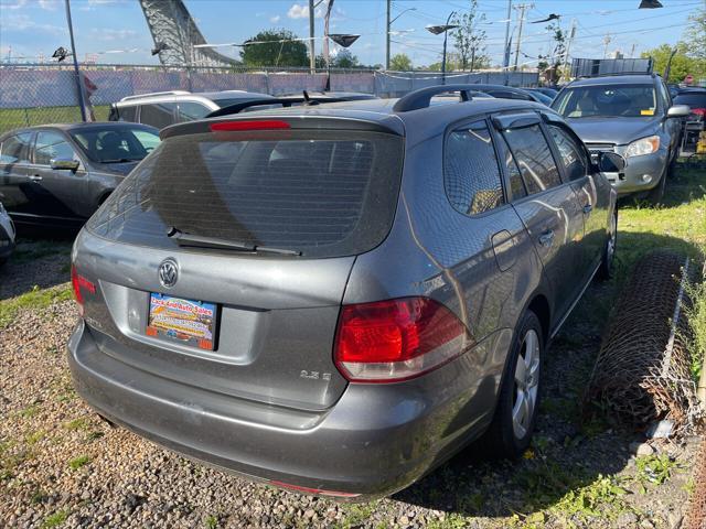 used 2013 Volkswagen Jetta SportWagen car, priced at $3,900