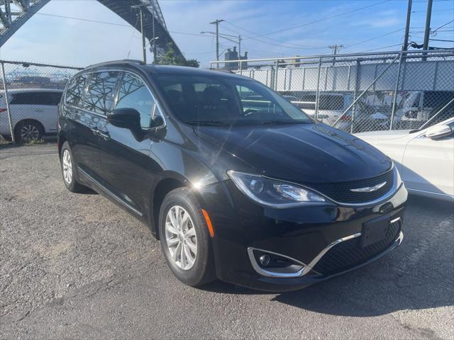 used 2017 Chrysler Pacifica car, priced at $14,900