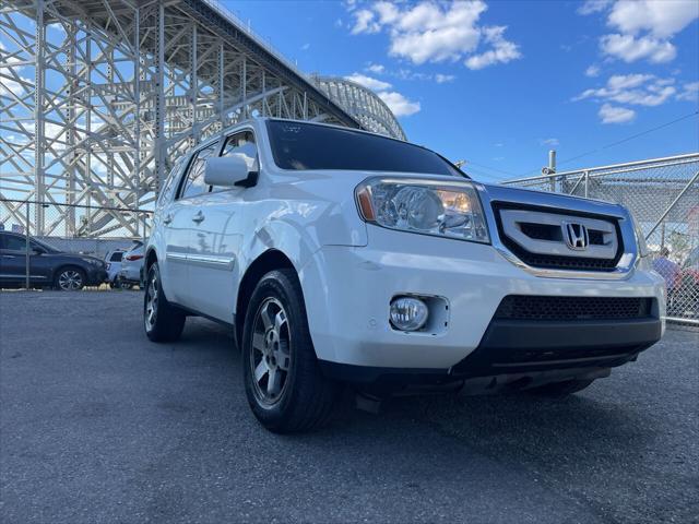 used 2011 Honda Pilot car, priced at $6,900