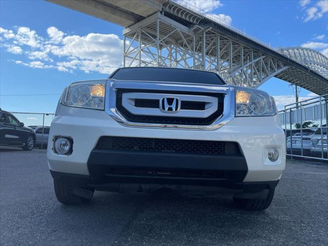 used 2011 Honda Pilot car, priced at $6,900