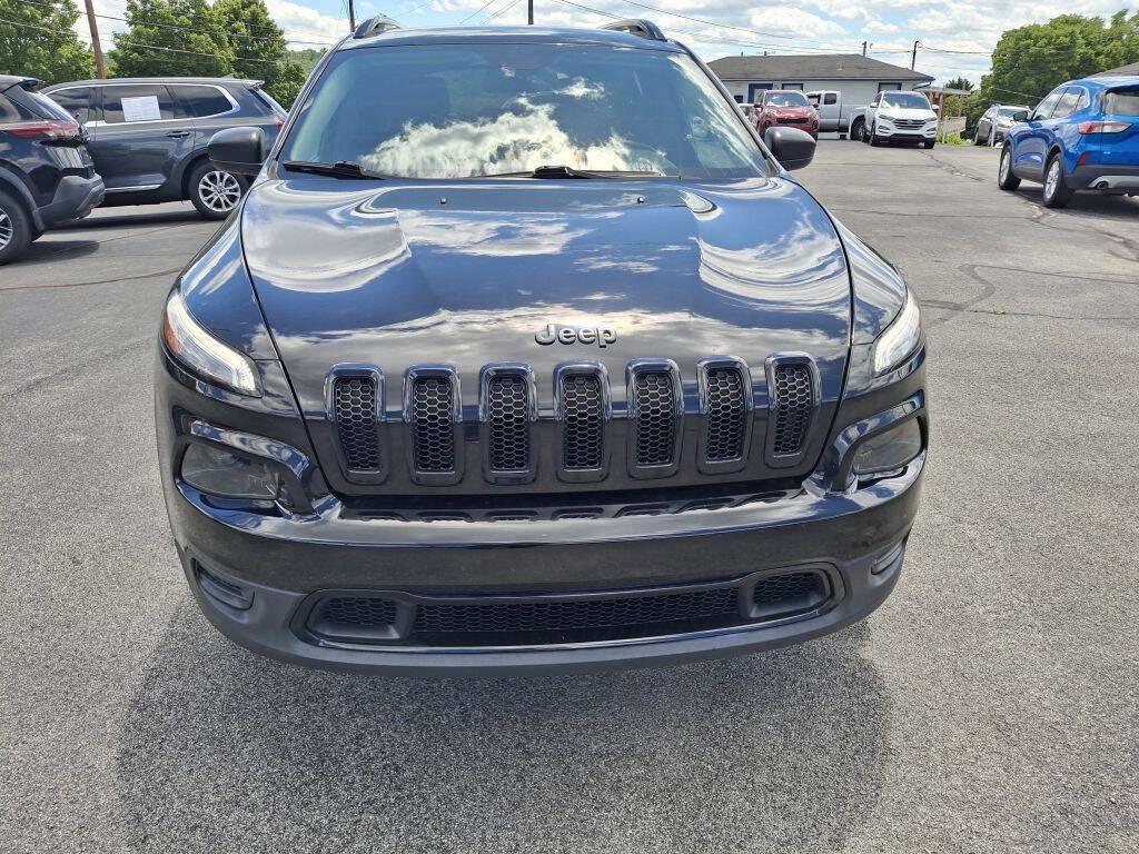 used 2017 Jeep Cherokee car, priced at $13,604