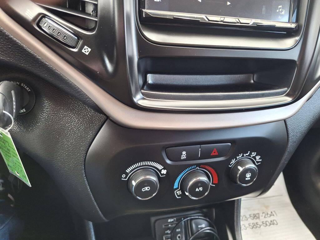 used 2017 Jeep Cherokee car, priced at $13,604