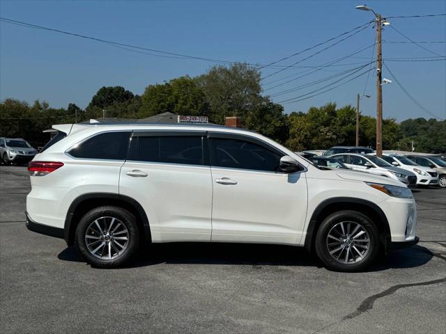 used 2018 Toyota Highlander car, priced at $24,888