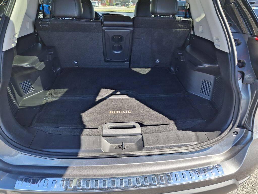 used 2018 Nissan Rogue car, priced at $16,425