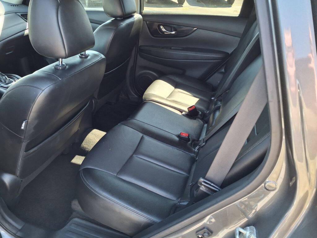 used 2018 Nissan Rogue car, priced at $16,425