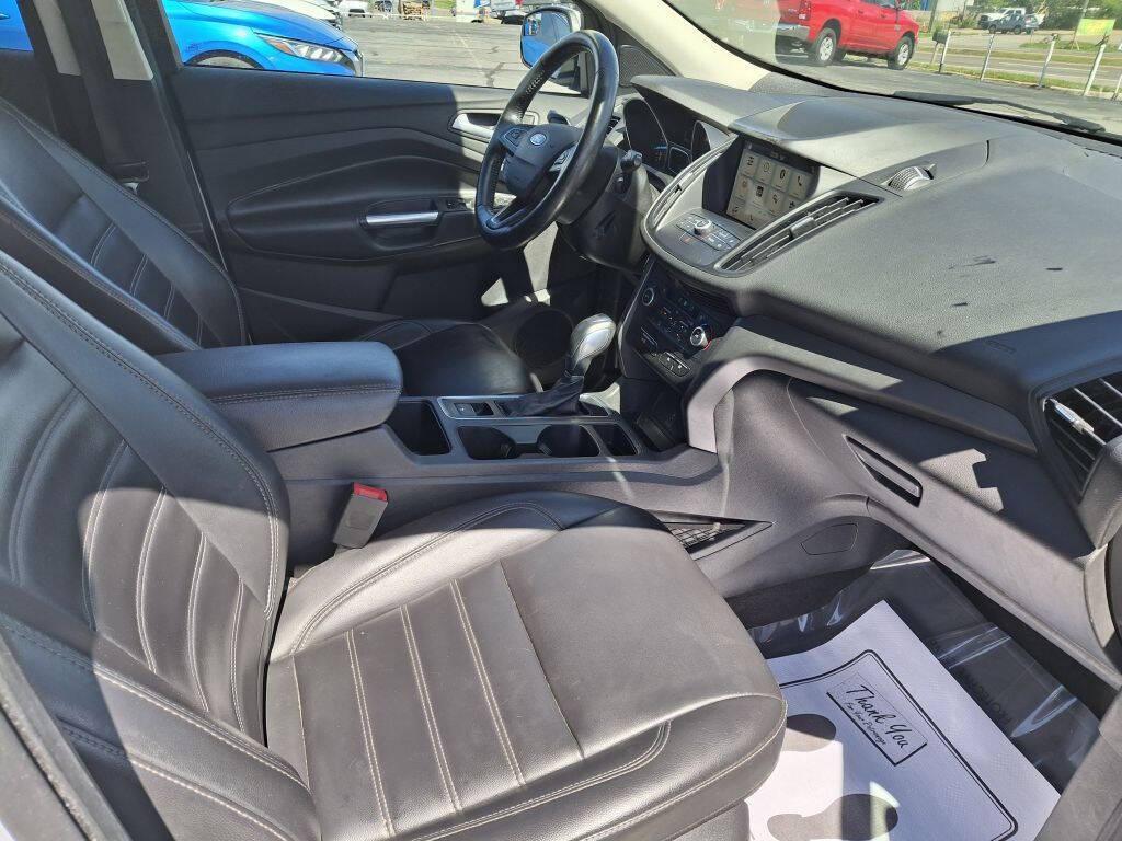 used 2019 Ford Escape car