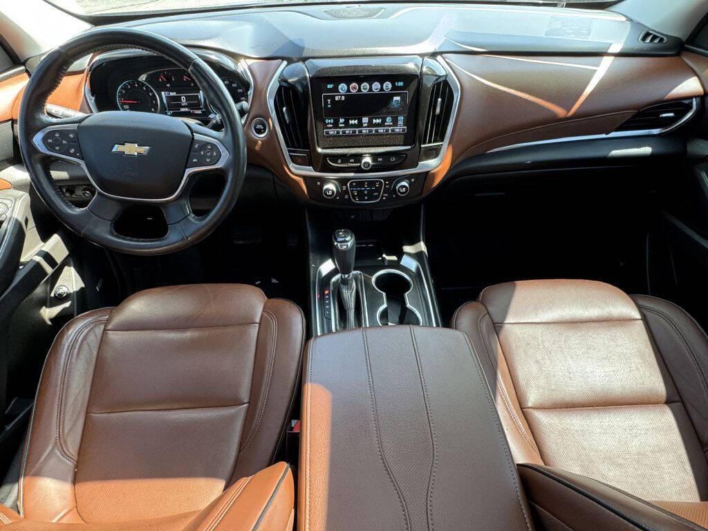 used 2018 Chevrolet Traverse car, priced at $20,200