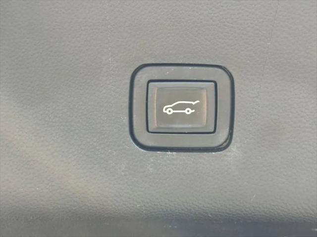 used 2018 Chevrolet Traverse car, priced at $19,997