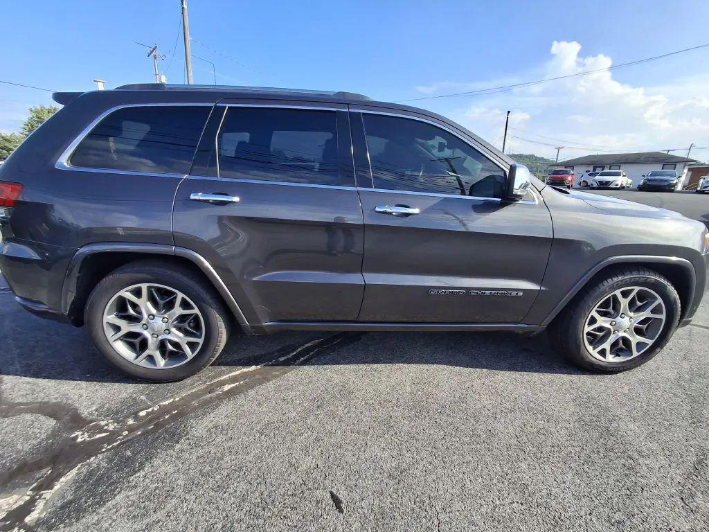 used 2021 Jeep Grand Cherokee car, priced at $32,999