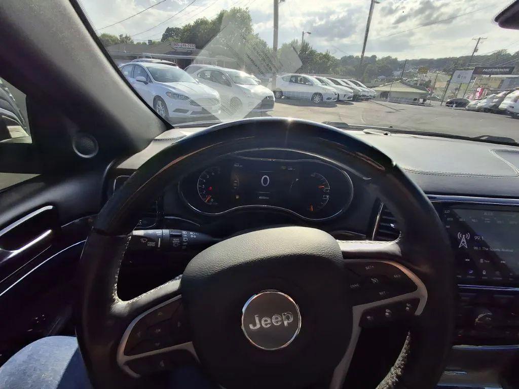 used 2021 Jeep Grand Cherokee car, priced at $32,999