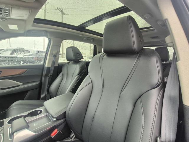 used 2022 Acura MDX car, priced at $39,931