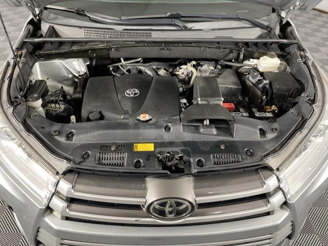 used 2019 Toyota Highlander car, priced at $23,349