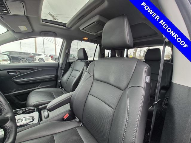 used 2022 Honda Pilot car, priced at $35,908