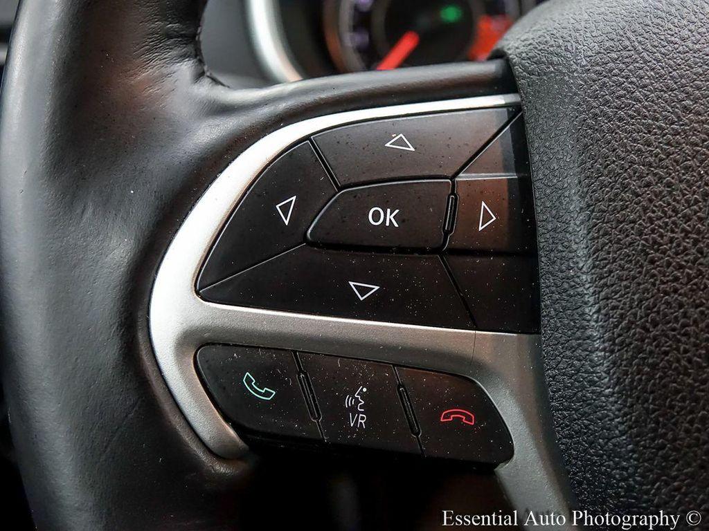 used 2014 Jeep Cherokee car, priced at $9,495