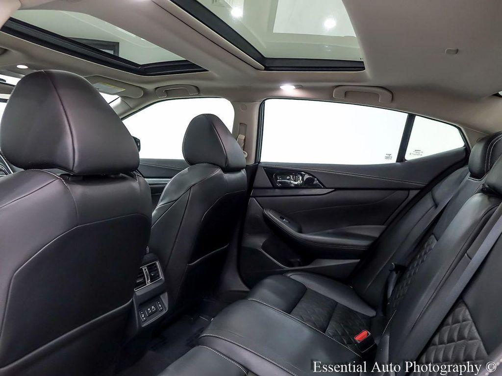 used 2022 Nissan Maxima car, priced at $28,595